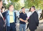 Vladimir Protić, urednik Kronike, dočekao je župana na Jesenskom krosu